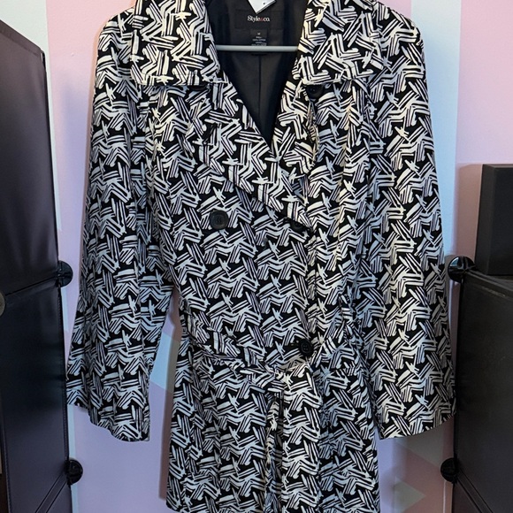 🔥🔥🔥🔥🔥Style & Co. Black and White Trench Coat🔥🔥🔥🔥🔥 - Picture 2 of 6